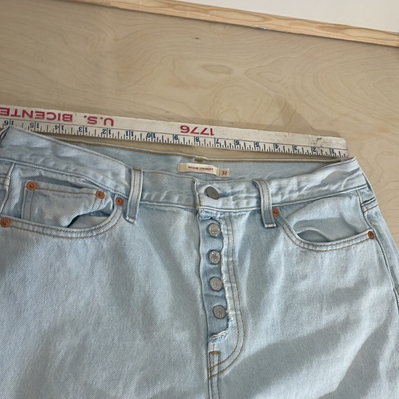 Levi's premium denim wedgie straight light wash size 32‎ - Picture 8 of 9